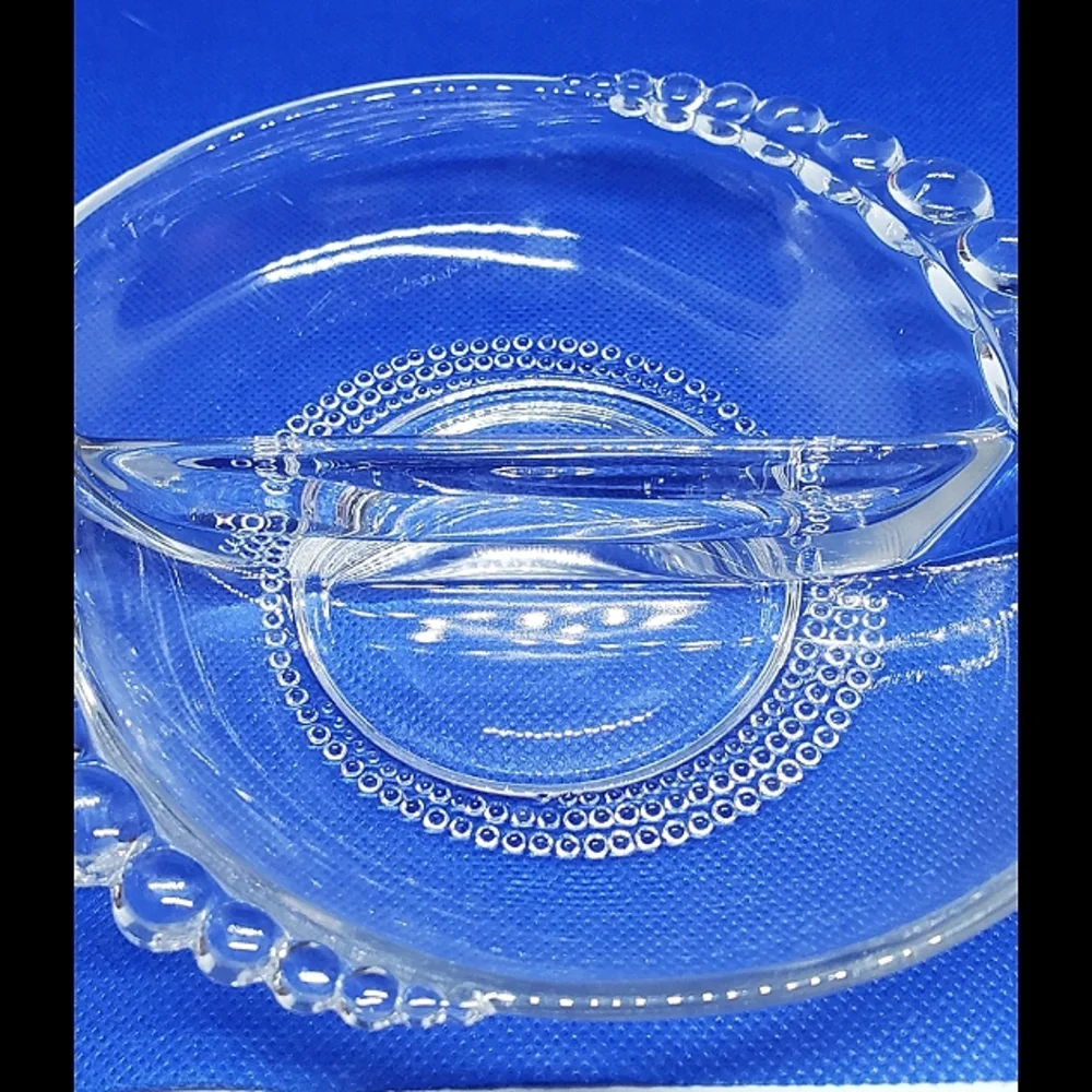 Hazel-Atlas Vintage Beaded Edge, Divided Candy Dish - Picture 5 of 9